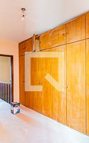 Casa à venda com 130m², 2 quartos e 2 vagas Casa à venda com 130m², 2 quartos e 2 vagasSuite