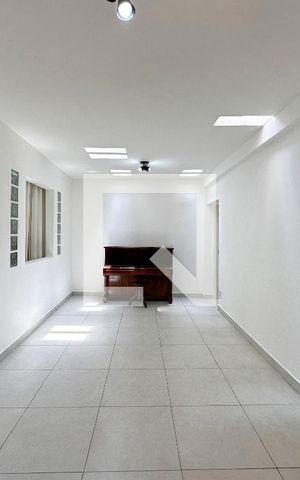 Casa à venda com 250m², 2 quartos e 4 vagasQuintal