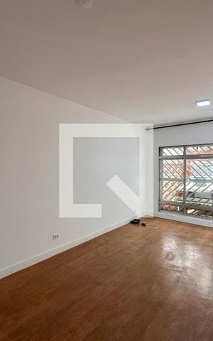 Casa à venda com 250m², 2 quartos e 4 vagasSala