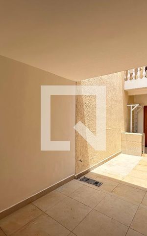 Casa à venda com 250m², 2 quartos e 4 vagasQuintal Lateral