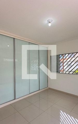 Casa à venda com 250m², 2 quartos e 4 vagasQuarto 2