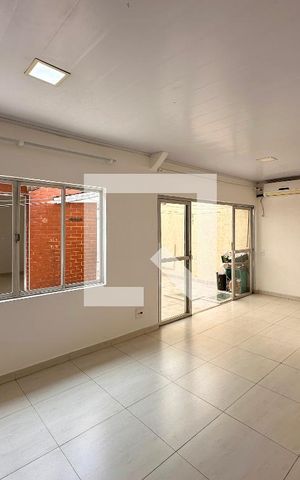 Casa à venda com 250m², 2 quartos e 4 vagasSalão de Festas
