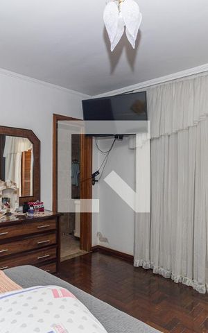 Casa à venda com 298m², 4 quartos e 2 vagasQuarto 1 Suite