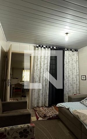 Casa à venda com 60m², 2 quartos e 1 vagaSala