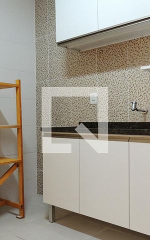 Casa à venda com 81m², 3 quartos e 1 vagaCozinha - Armários