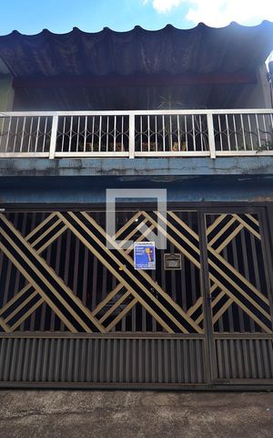 Casa à venda com 235m², 3 quartos e 4 vagasFachada