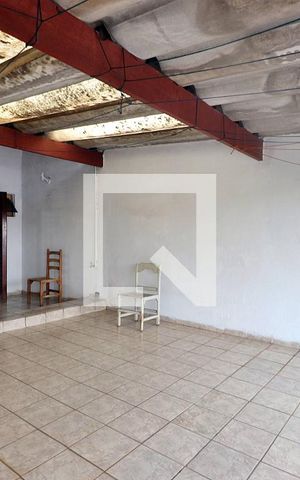 Casa à venda com 235m², 3 quartos e 4 vagasVaranda do Quarto 1 - Suíte