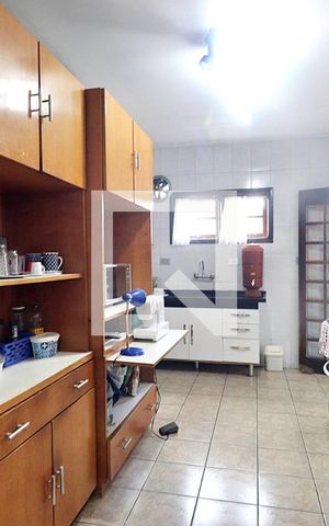 Casa à venda com 235m², 3 quartos e 4 vagasCozinha