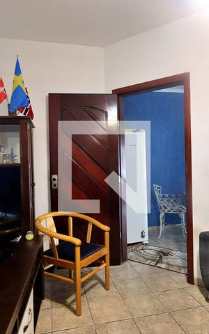 Casa à venda com 235m², 3 quartos e 4 vagasSala