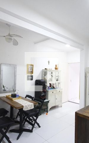 Casa para alugar com 144m², 3 quartos e 1 vagaSala