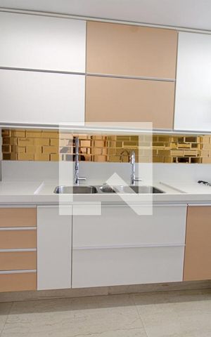 Apartamento à venda com 92m², 2 quartos e 2 vagas Apartamento à venda com 92m², 2 quartos e 2 vagasCozinha