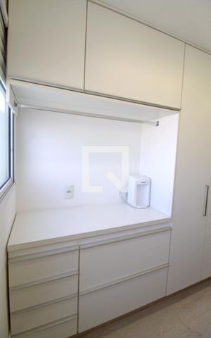 Apartamento à venda com 92m², 2 quartos e 2 vagas Apartamento à venda com 92m², 2 quartos e 2 vagasÁrea de Serviço