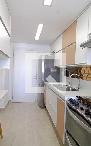 Apartamento à venda com 92m², 2 quartos e 2 vagas Apartamento à venda com 92m², 2 quartos e 2 vagasCozinha