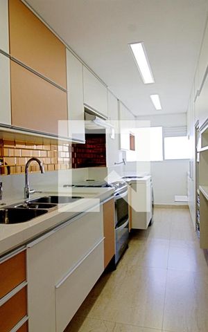Apartamento à venda com 92m², 2 quartos e 2 vagas Apartamento à venda com 92m², 2 quartos e 2 vagasCozinha