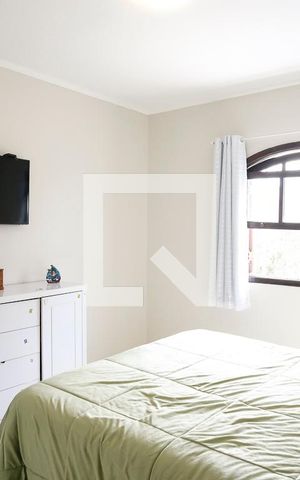 Casa à venda com 151m², 3 quartos e 2 vagasQuarto 1