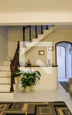 Casa à venda com 151m², 3 quartos e 2 vagasSala
