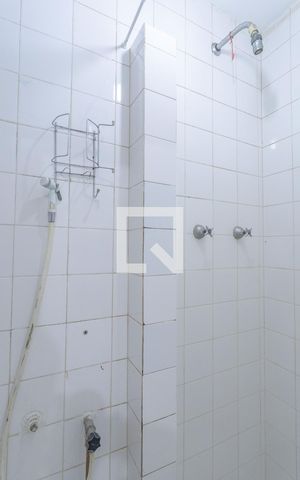 Apartamento à venda com 69m², 2 quartos e sem vagaBanheiro de serviço