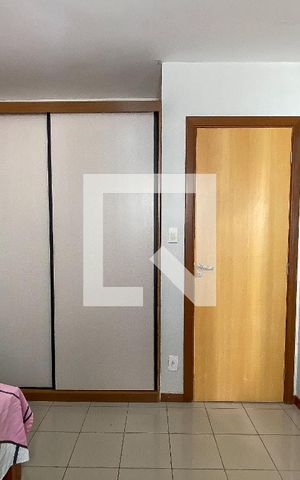 Apartamento para alugar com 60m², 2 quartos e 2 vagas Apartamento para alugar com 60m², 2 quartos e 2 vagasQuarto