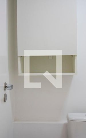 Studio para alugar com 26m², 1 quarto e sem vaga Studio para alugar com 26m², 1 quarto e sem vagaBanheiro