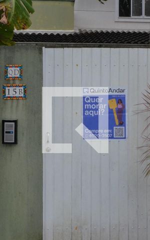 Casa à venda com 188m², 4 quartos e 4 vagas Casa à venda com 188m², 4 quartos e 4 vagasDetalhe