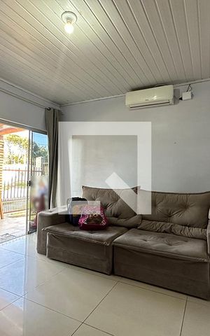 Casa à venda com 150m², 4 quartos e 2 vagasSala