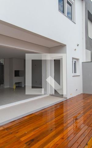 Casa de condomínio à venda com 200m², 3 quartos e 2 vagas Casa de condomínio à venda com 200m², 3 quartos e 2 vagasÁrea externa