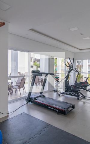 Casa de condomínio à venda com 200m², 3 quartos e 2 vagas Casa de condomínio à venda com 200m², 3 quartos e 2 vagasÁrea comum - Academia