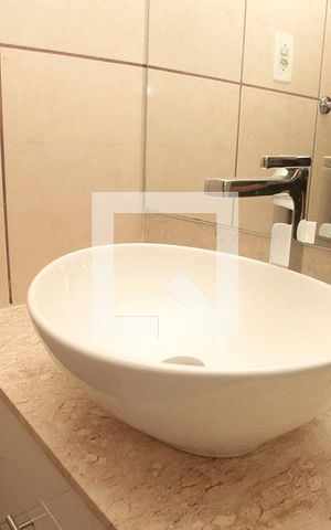 Casa à venda com 100m², 3 quartos e 4 vagasBanheiro