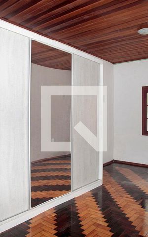 Casa à venda com 100m², 3 quartos e 4 vagasQuarto 1