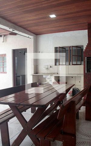 Casa à venda com 100m², 3 quartos e 4 vagasVaranda com Churrasqueira
