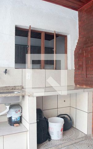 Casa à venda com 100m², 3 quartos e 4 vagasÁrea de Serviço