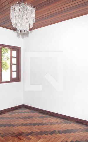 Casa à venda com 100m², 3 quartos e 4 vagasSala
