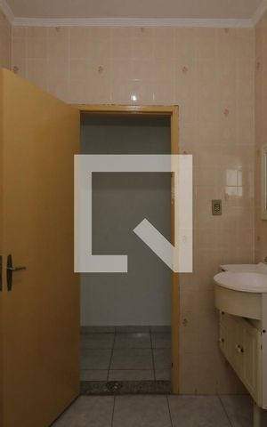 Casa para alugar com 195m², 3 quartos e 6 vagasBanheiro 1