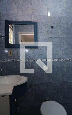 Casa para alugar com 195m², 3 quartos e 6 vagasBanheiro da Suite