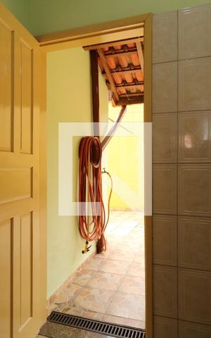 Casa para alugar com 195m², 3 quartos e 6 vagasÁrea de Serviço