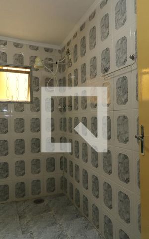 Casa para alugar com 195m², 3 quartos e 6 vagasBanheiro 2
