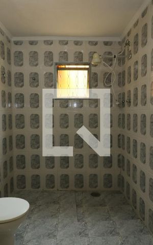 Casa para alugar com 195m², 3 quartos e 6 vagasBanheiro 2