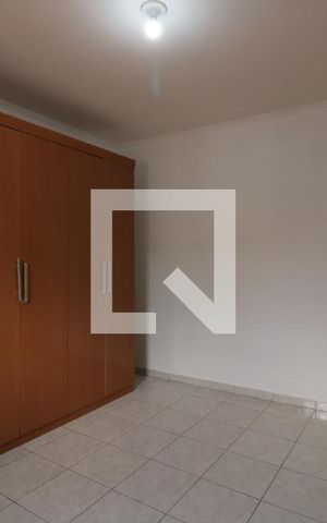 Casa para alugar com 195m², 3 quartos e 6 vagasSuite