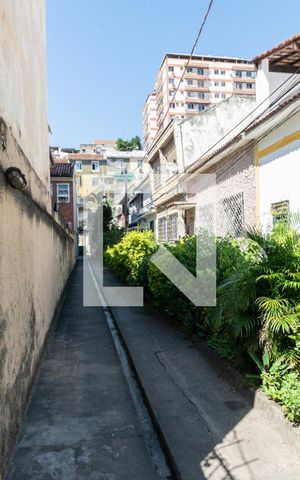 Casa à venda com 68m², 2 quartos e sem vagaVila