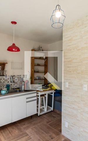 Casa à venda com 68m², 2 quartos e sem vagaSuíte (anexo)