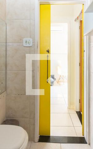 Casa à venda com 68m², 2 quartos e sem vagaBanheiro