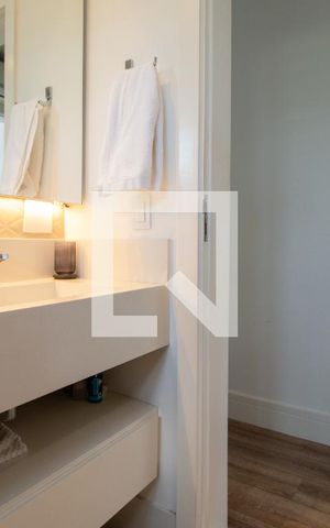 Casa à venda com 200m², 2 quartos e 2 vagasBanheiro da Suíte