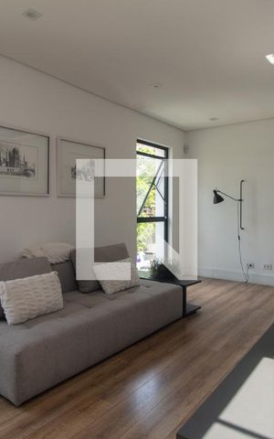 Casa à venda com 200m², 2 quartos e 2 vagasSala