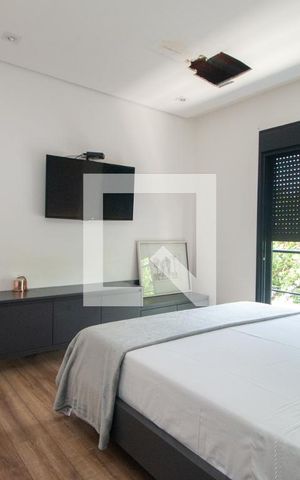 Casa à venda com 200m², 2 quartos e 2 vagasSuíte