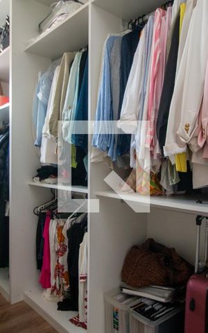 Casa à venda com 200m², 2 quartos e 2 vagasCloset da Suíte