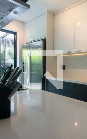 Casa à venda com 200m², 2 quartos e 2 vagasCozinha