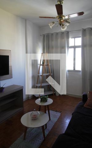 Apartamento para alugar com 80m², 2 quartos e 1 vagaSala