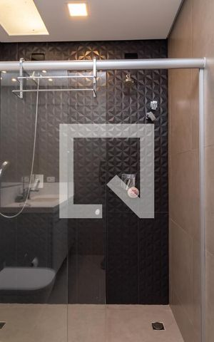 Casa à venda com 184m², 4 quartos e 2 vagas Casa à venda com 184m², 4 quartos e 2 vagasBanheiro da Suíte 1