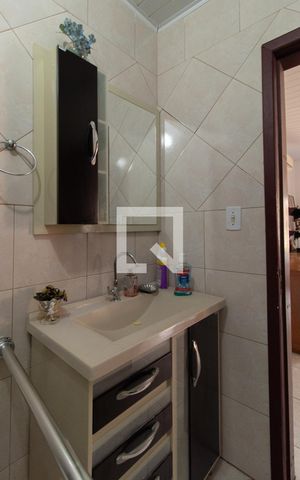 Casa à venda com 295m², 3 quartos e 4 vagas Casa à venda com 295m², 3 quartos e 4 vagasBanheiro - Casa 2