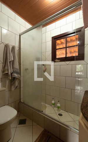 Casa à venda com 295m², 3 quartos e 4 vagas Casa à venda com 295m², 3 quartos e 4 vagasBanheiro